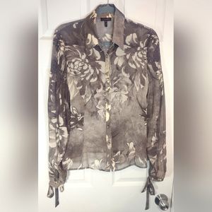 Escada 100% silk blouse size 40/ medium